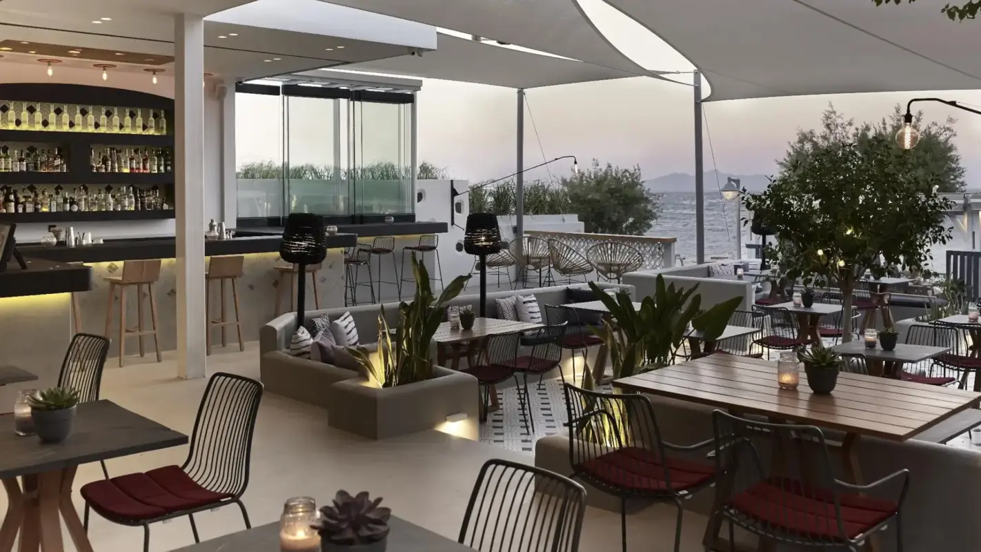 Grčija - Santorini & Kikladi - Kamari