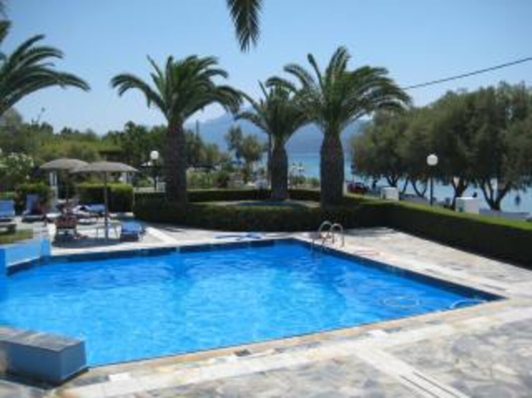 Hotel Zefiros Beach ***