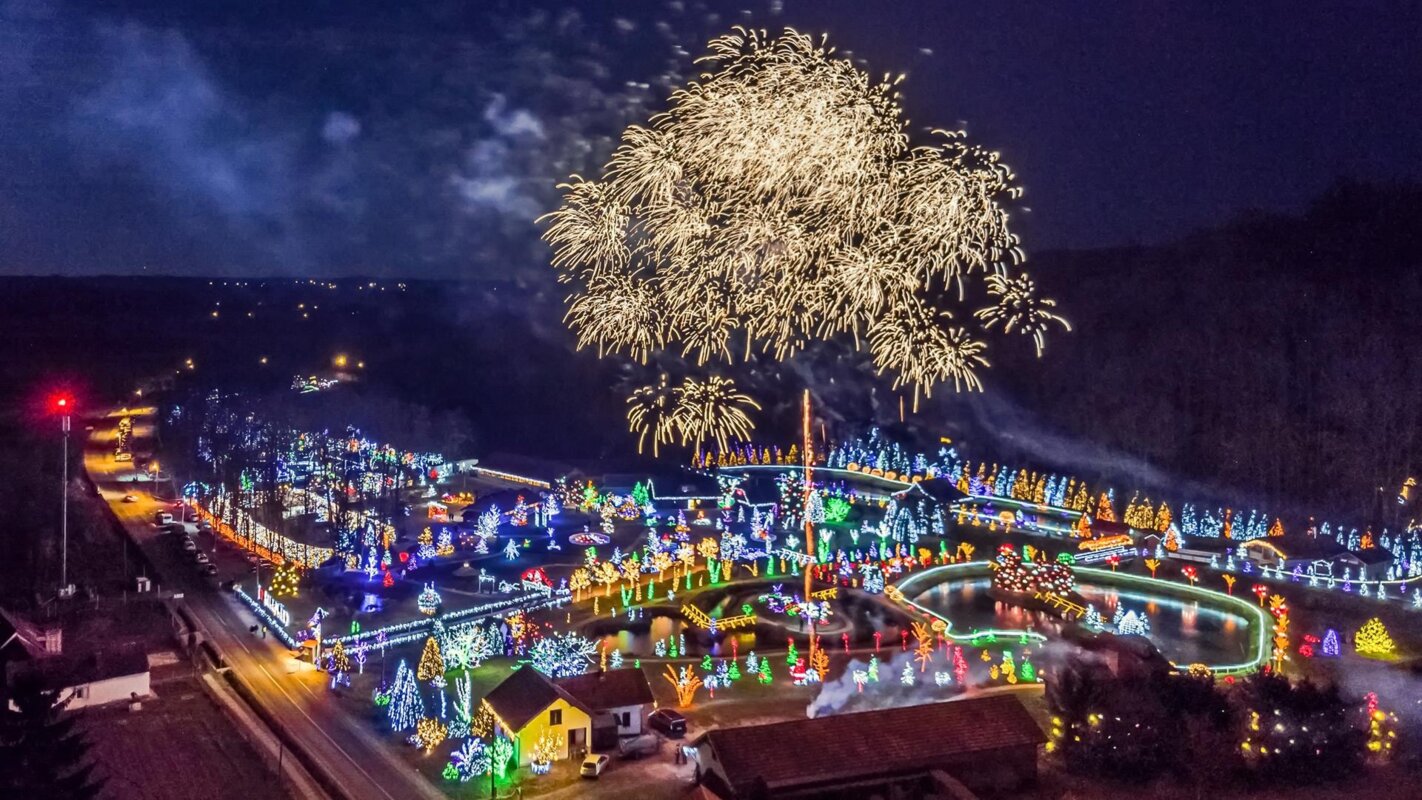 Predpraznična Banja Luka in božična zgodba v Čazmi