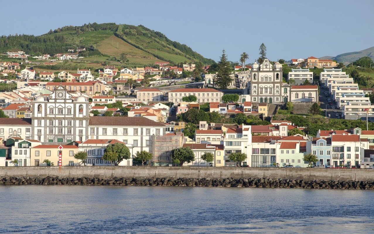 Azori