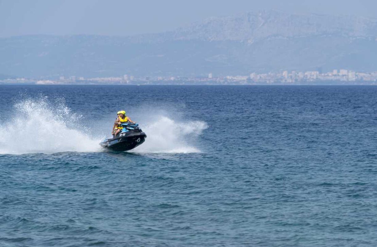 OTOK BRAČ - Dalmacija - Hrvaška