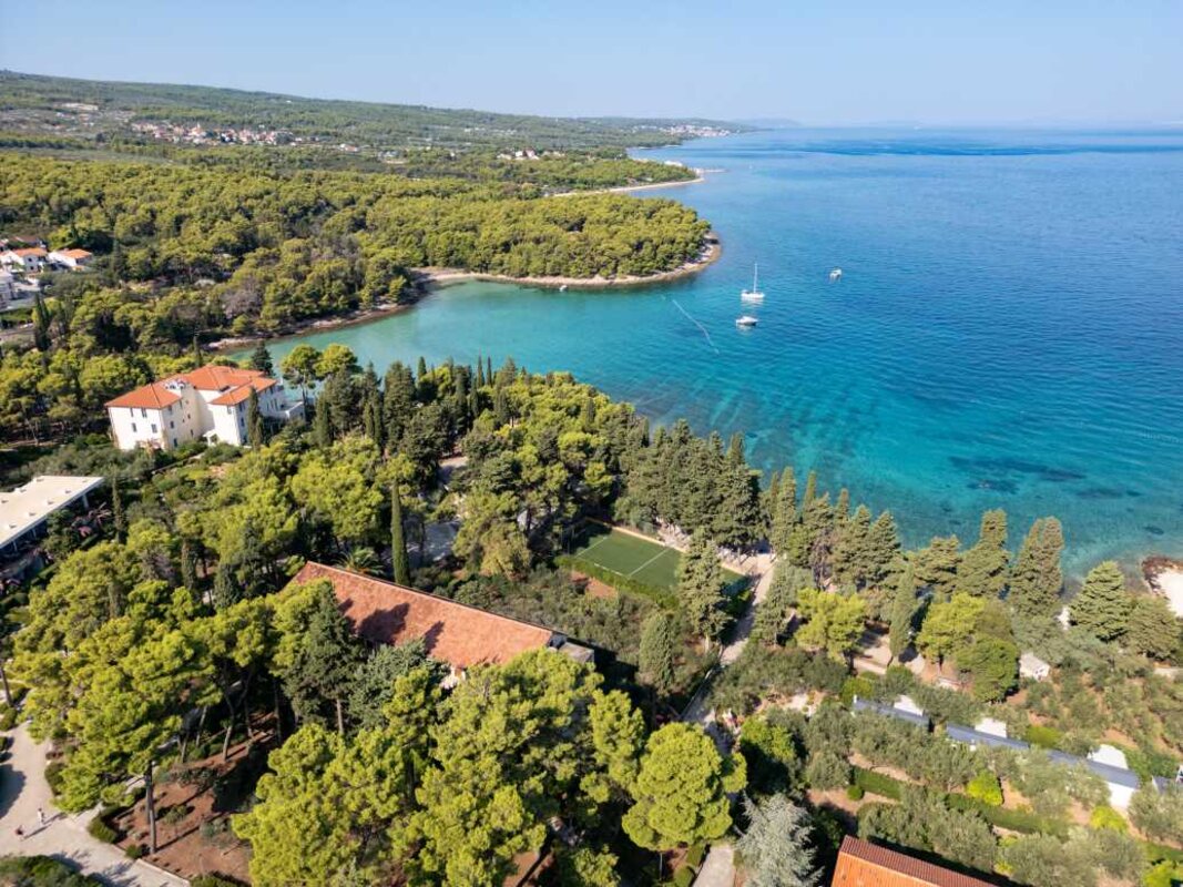 OTOK BRAČ - Dalmacija - Hrvaška