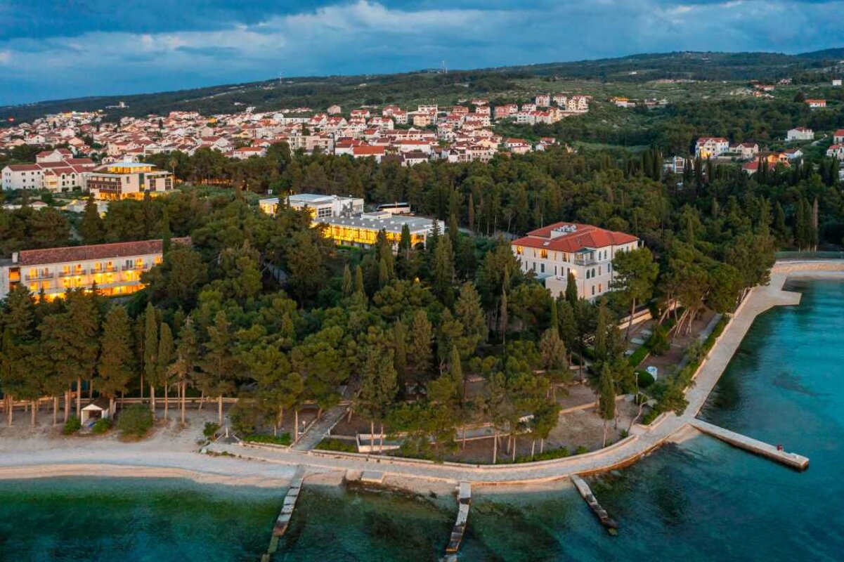 OTOK BRAČ - Dalmacija - Hrvaška
