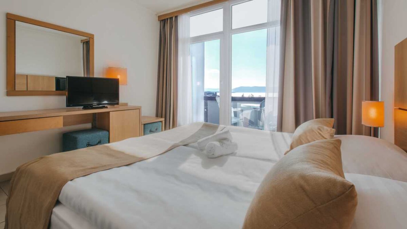 Otok Krk: Njivice - Kvarner