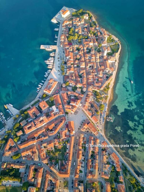 Poreč, jama Baredine in Tractor Story