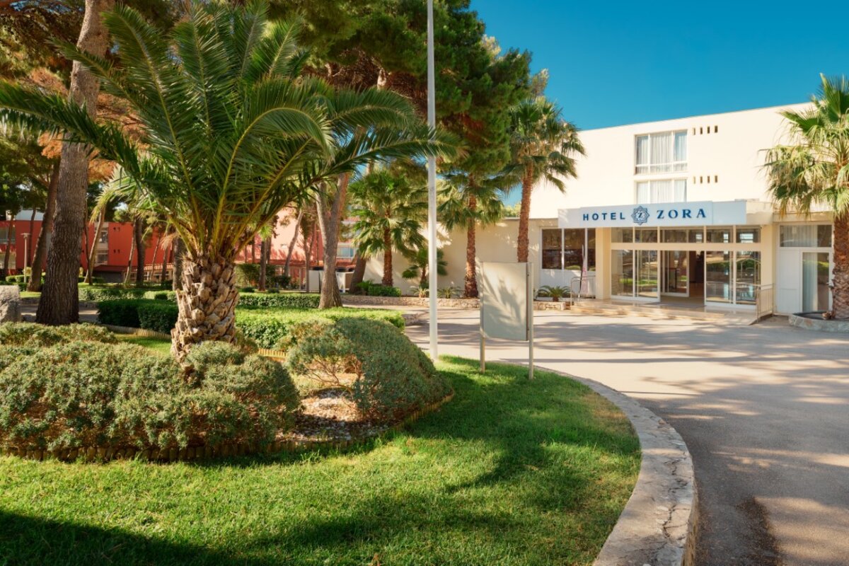 Zaključek poletja s Poskočnimi Muzikanti in klapo Mirakul