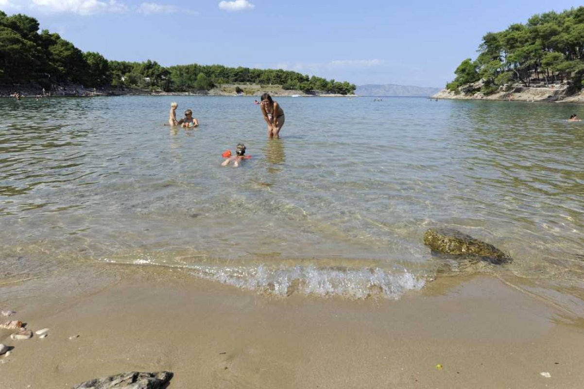 OTOK HVAR: JELSA - Dalmacija