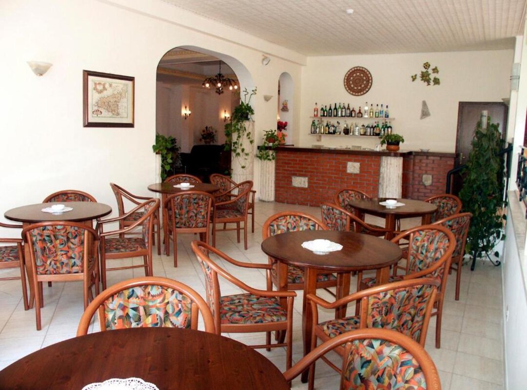 POČITNICE NA SICILIJI-letalo-letalo