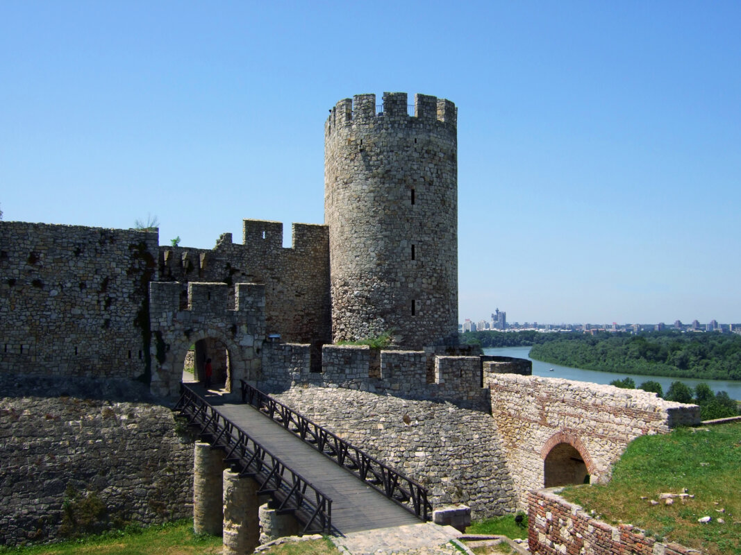 BEOGRAD IN AVALA