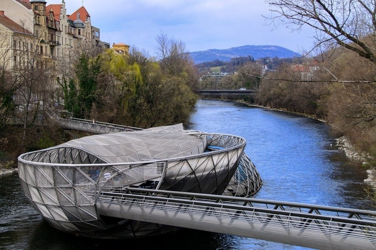 Predbožični gradec in čokoladnica zotter