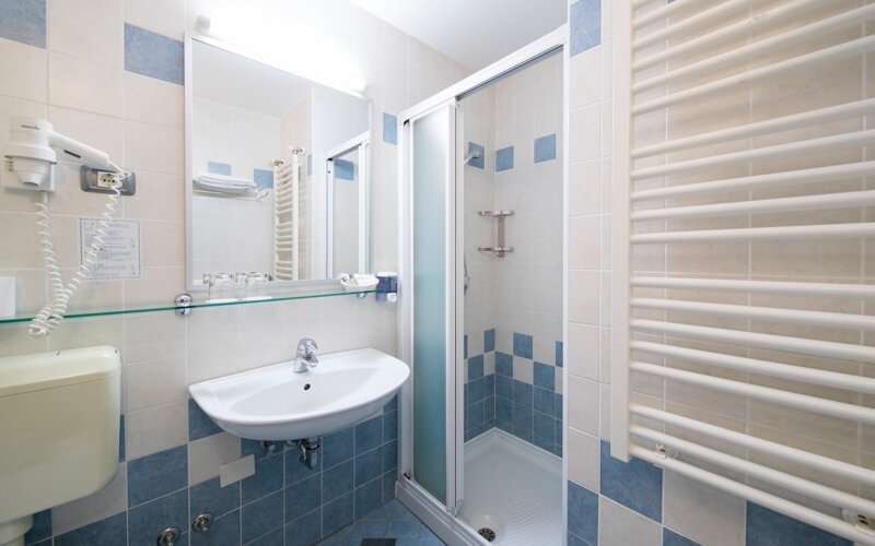 IZOLA: HN Simonov zaliv - Slovenija