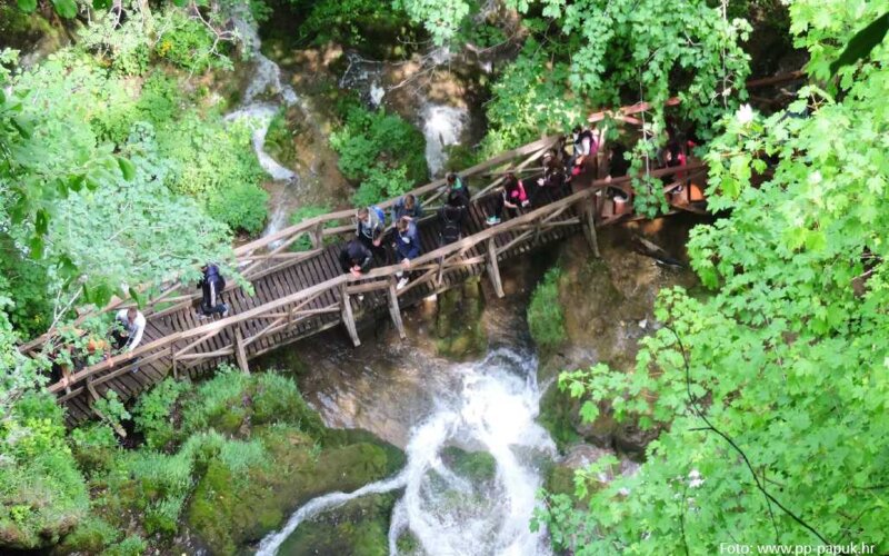 Naravni park Papuk in Slavonski Brod
