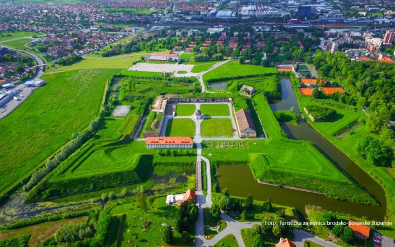 Naravni park Papuk in Slavonski Brod