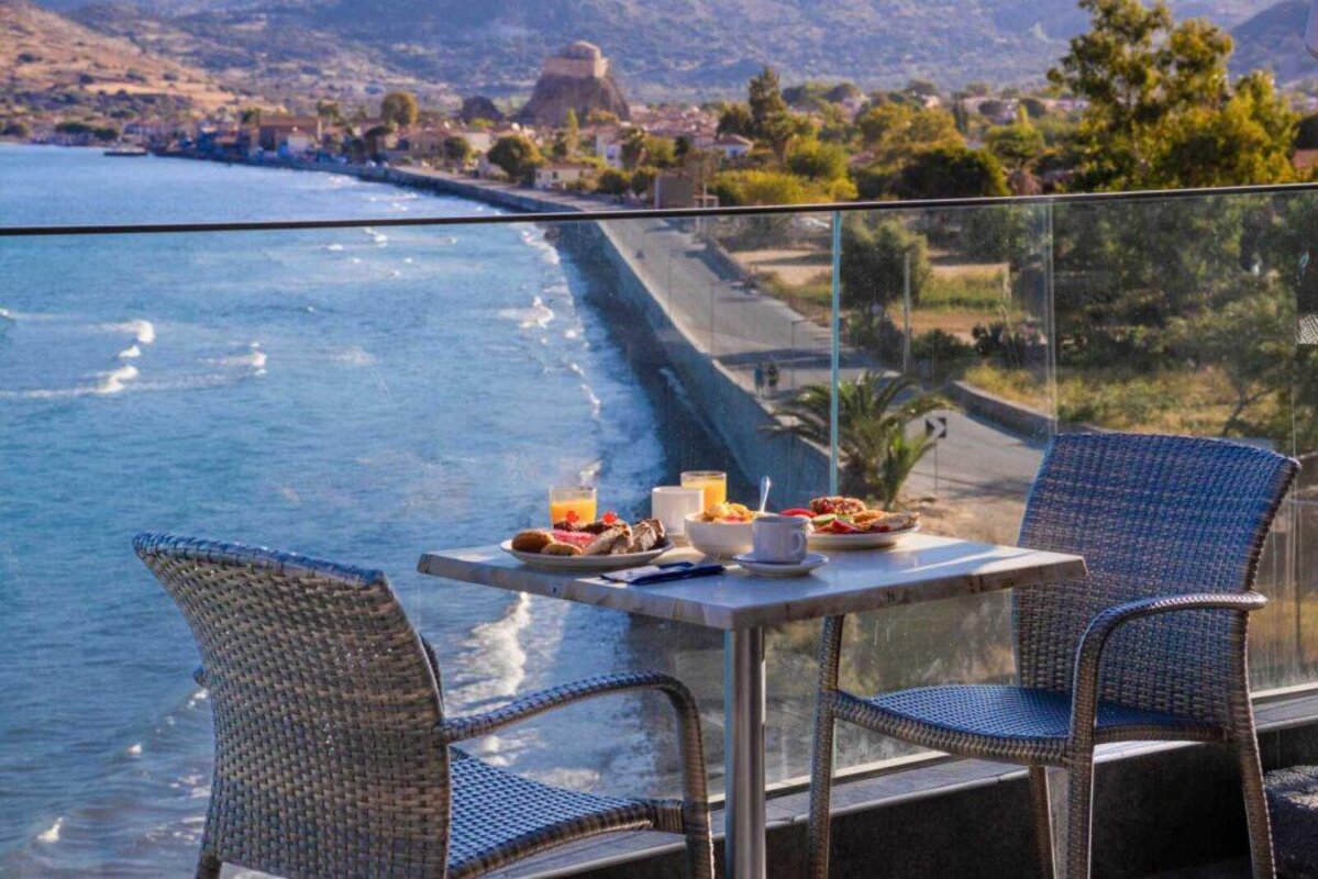 Grčija - lezbos - petra 